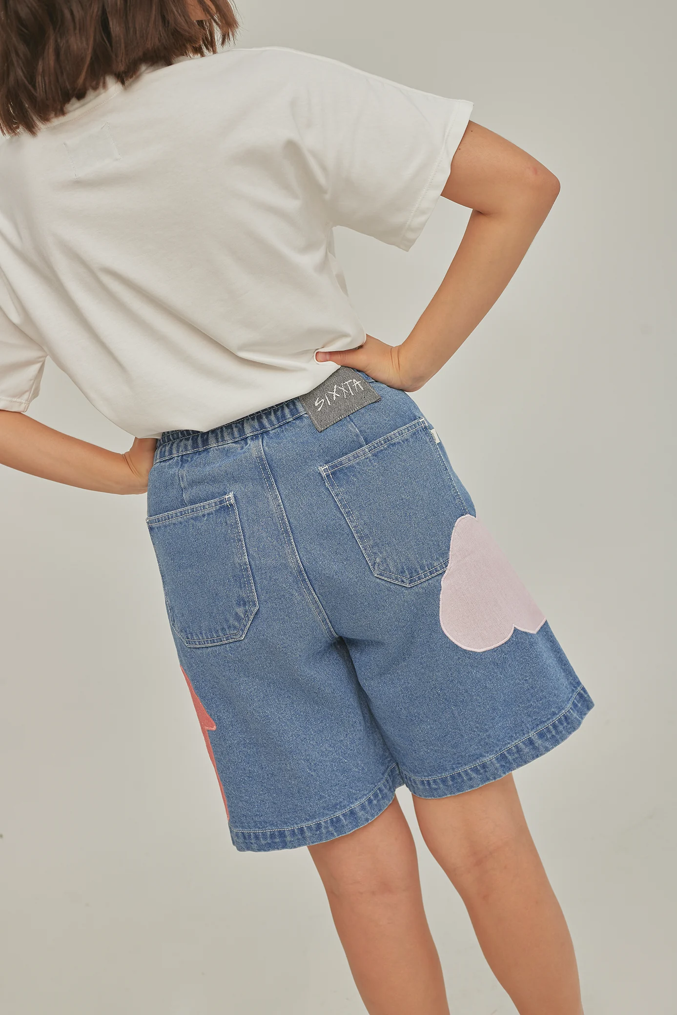 Drawing Patch Bermuda Shorts  - Image 5