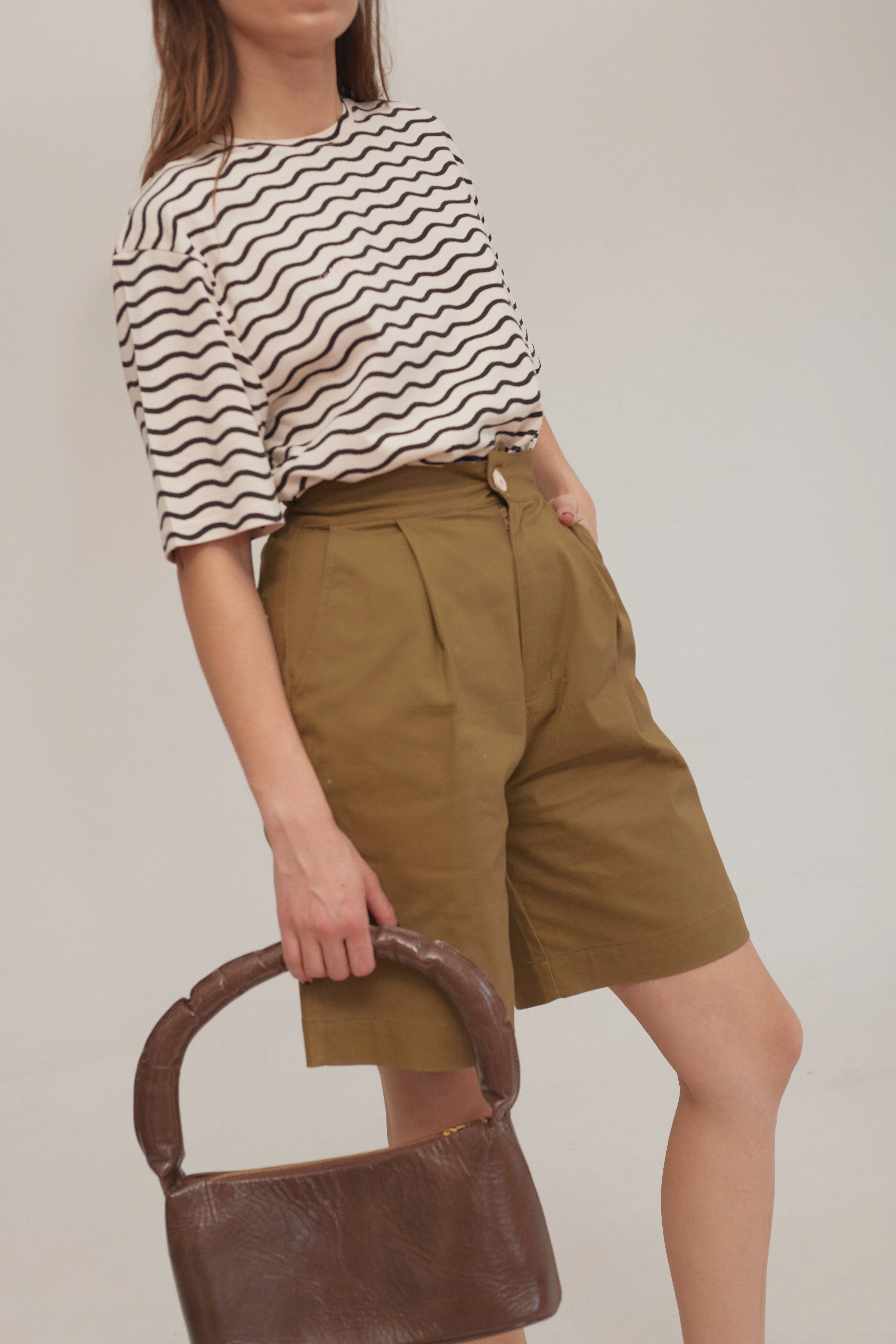 Nostalgia Pine Bermuda Shorts  - Image 6