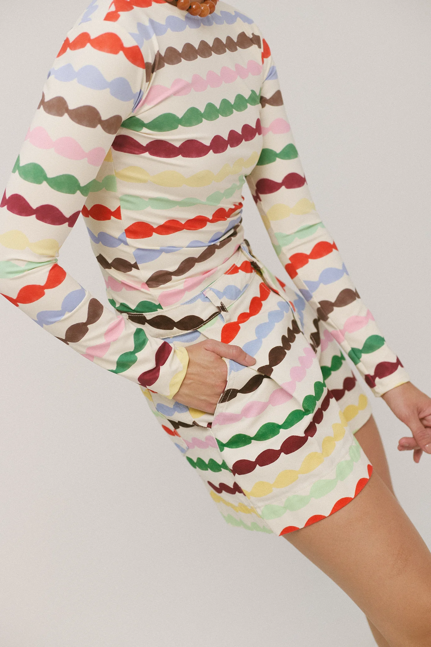Rainbow Sweater Flo - Image 3