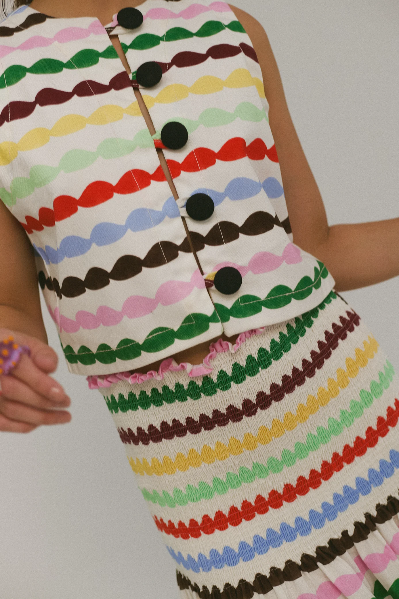 Rainbow Glazed Brindis Vest - Image 3