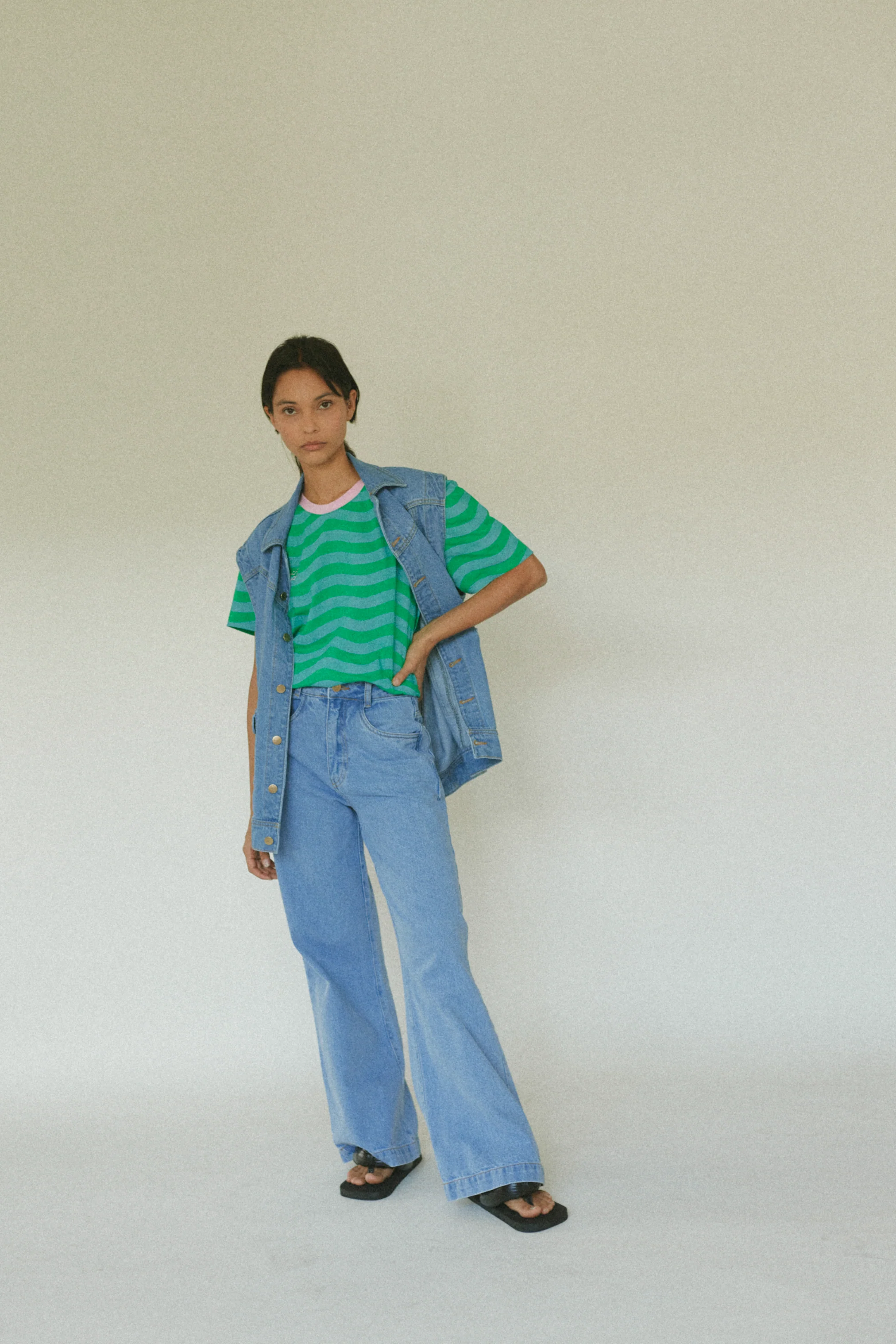 Light Flare Mom Jeans - Image 6